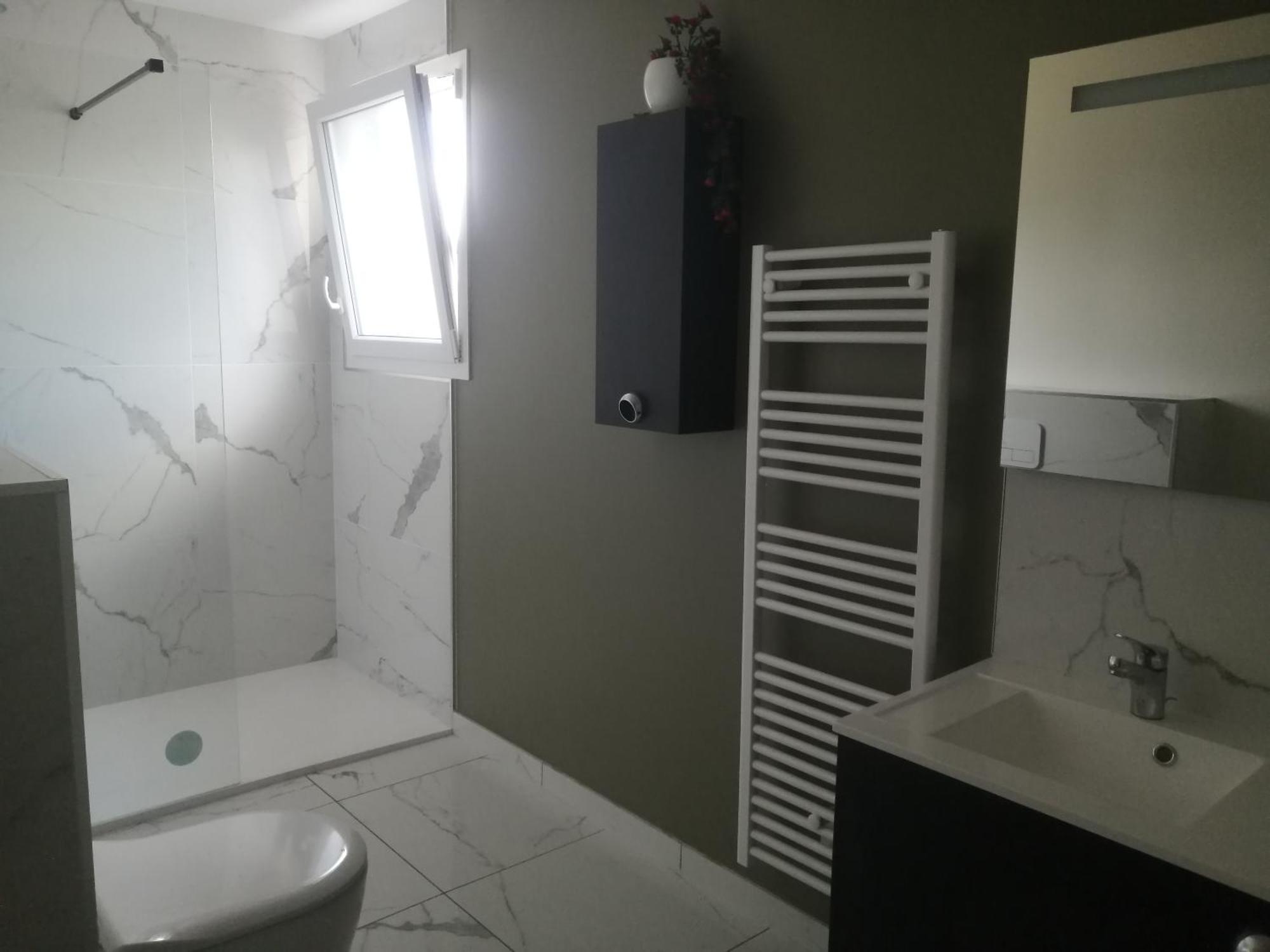 Chambre Privee Dans Une Maison Familiale Charmes  Esterno foto